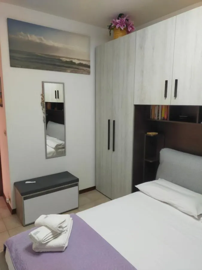 Appartamento Riviera Trilocale wifi e parcheggio privato Ventimiglia 0*,